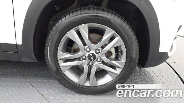 Kia Seltos 2023 — photo 7