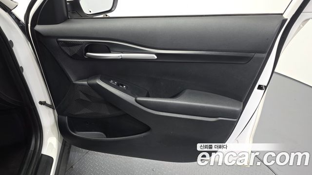 Kia Seltos 2023 — photo 14