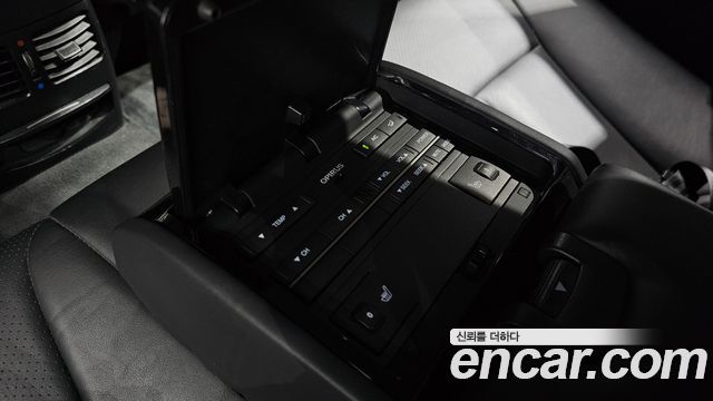 Kia OPIRUS 2011 — photo 25
