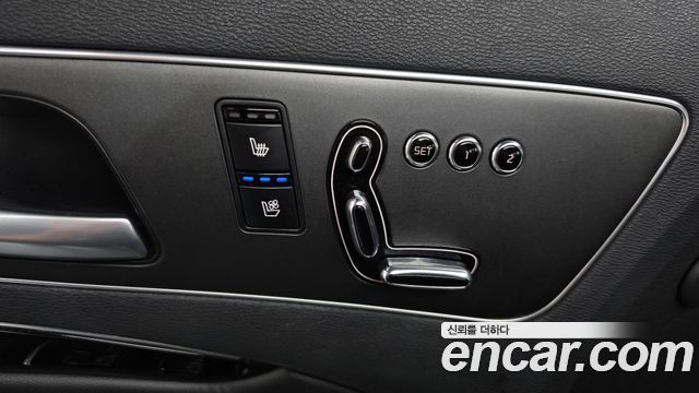 Kia K9 2014 — photo 32