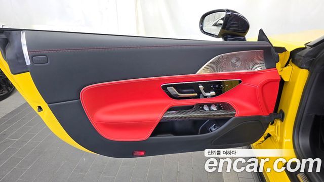 Mercedes-Benz SL-Class 2023 — photo 14