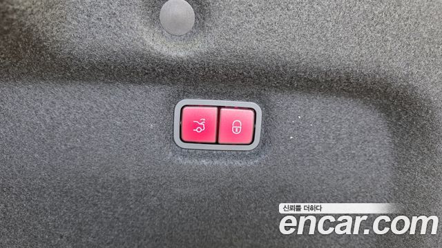 Mercedes-Benz SL-Class 2023 — photo 33