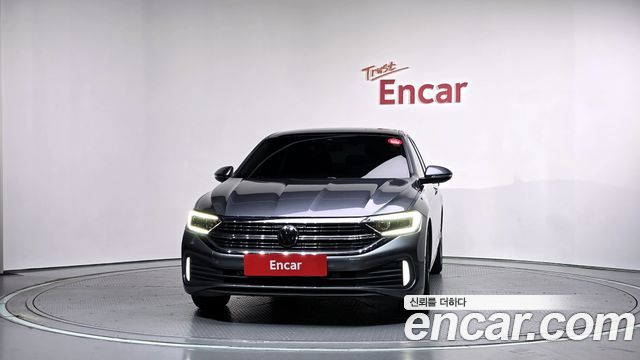 Volkswagen Jetta 2023 — photo 3