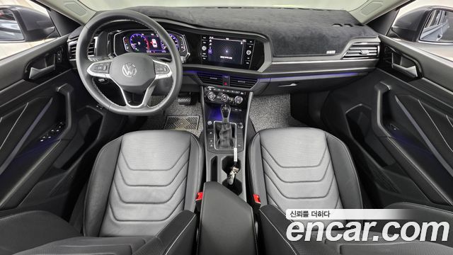 Volkswagen Jetta 2023 — photo 10