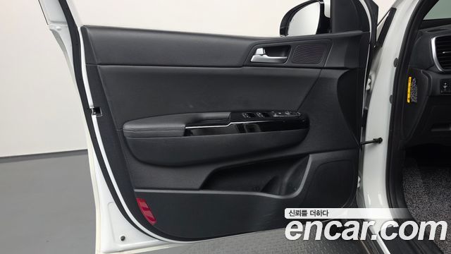 Kia Sportage 2019 — photo 14