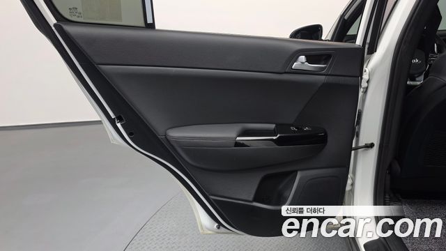 Kia Sportage 2019 — photo 15