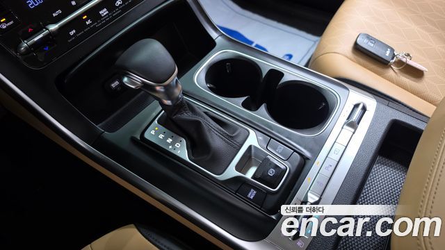 Kia Canival 2023 — photo 12