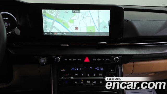 Kia Canival 2023 — photo 18