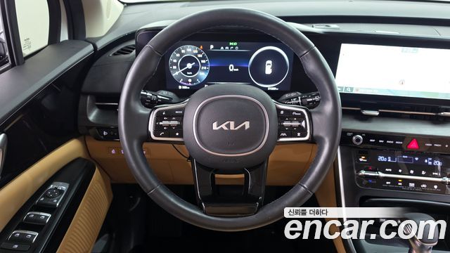 Kia Canival 2023 — photo 19