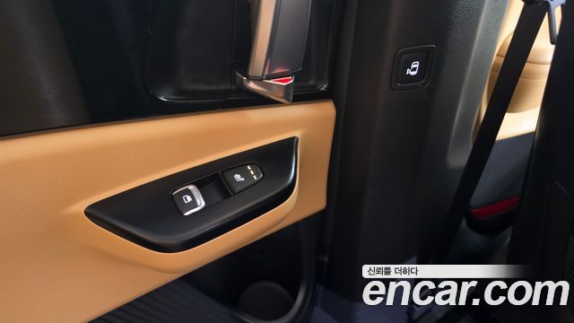 Kia Canival 2023 — photo 23