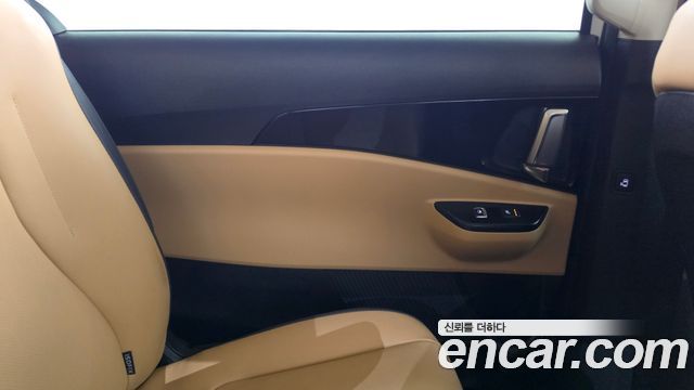 Kia Canival 2023 — photo 15