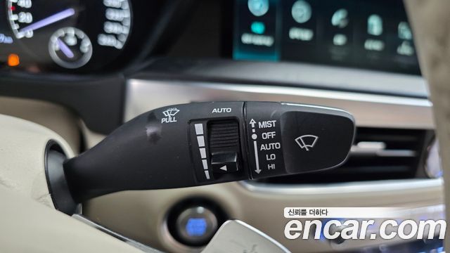 Genesis G90 2019 — photo 26