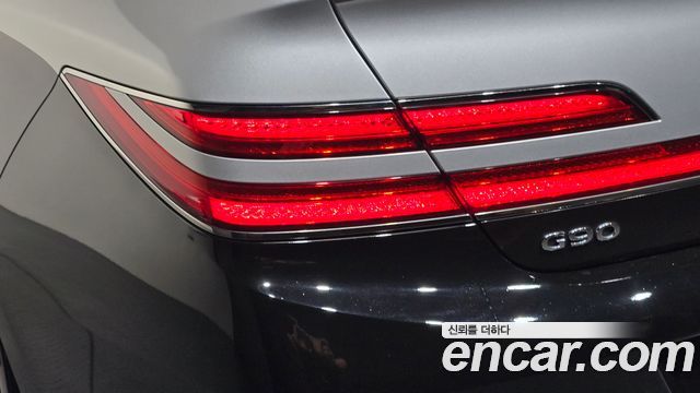 Genesis G90 2019 — photo 9