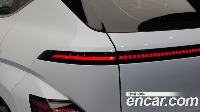 Hyundai Kona 2023 — photo 9