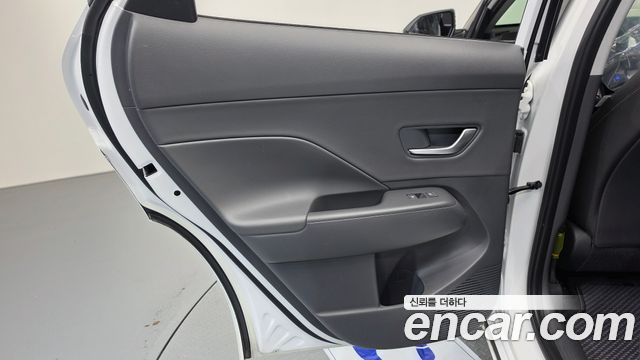 Hyundai Kona 2023 — photo 15