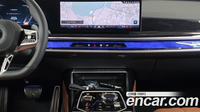 BMW 7-Series 2025 — photo 20