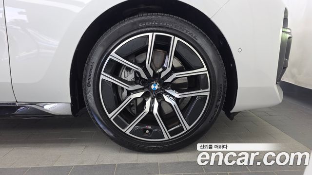 BMW 7-Series 2025 — photo 7