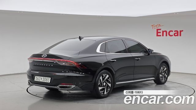 Hyundai Grandeur 2023 — photo 2