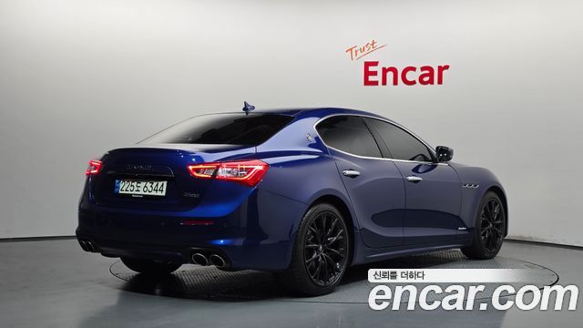 Maserati Ghibli 2021 — photo 2
