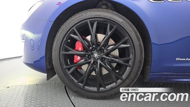 Maserati Ghibli 2021 — photo 5