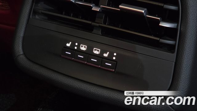 Maserati Ghibli 2021 — photo 21