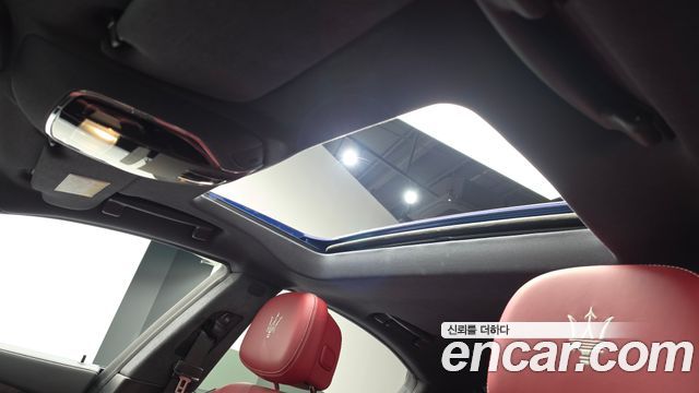 Maserati Ghibli 2021 — photo 23