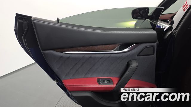 Maserati Ghibli 2021 — photo 15