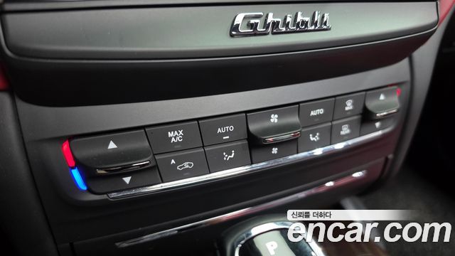 Maserati Ghibli 2021 — photo 31