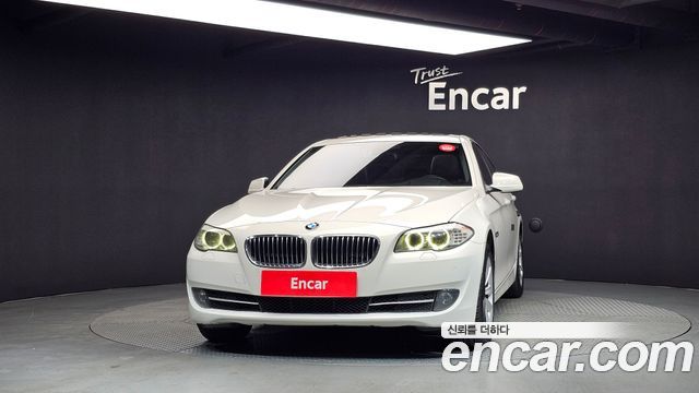 BMW 5-Series 2011 — photo 3