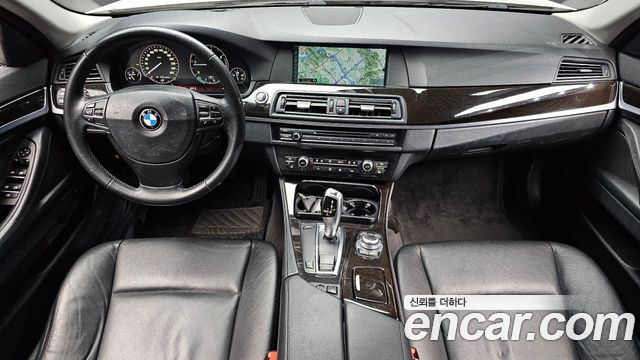 BMW 5-Series 2011 — photo 7