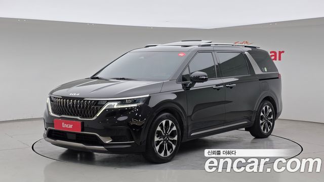 Kia Canival 2023 — photo 1