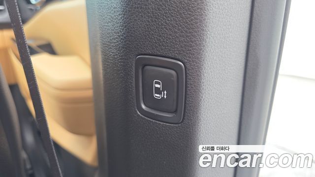 Kia Canival 2023 — photo 18