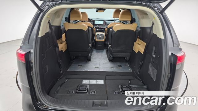 Kia Canival 2023 — photo 20
