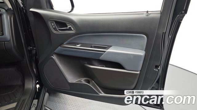 Chevrolet Korea Colorado 2022 — photo 14