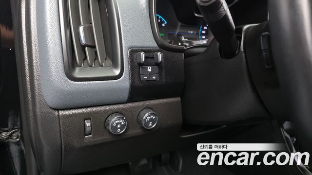Chevrolet Korea Colorado 2022 — photo 28