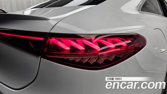 Mercedes-Benz EQS 2022 — photo 9