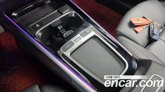 Mercedes-Benz GLB-Class 2024 — photo 31