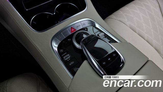 Mercedes-Benz S-Class 2018 — photo 24