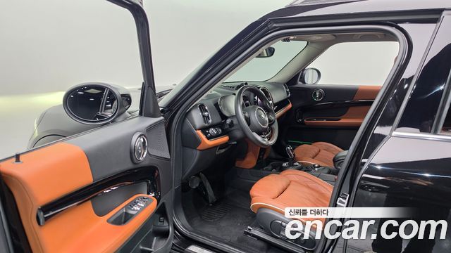 Mini Countryman 2021 — photo 13