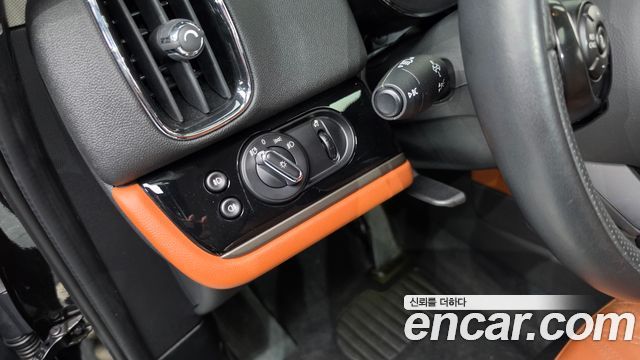 Mini Countryman 2021 — photo 25