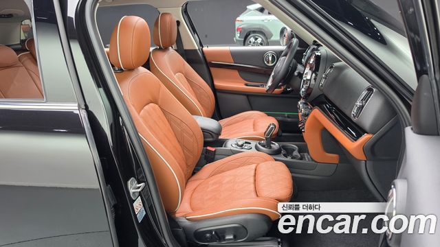 Mini Countryman 2021 — photo 16