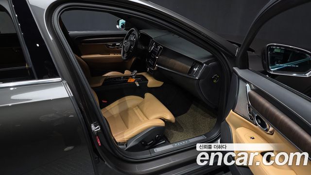 Volvo S90 2021 — photo 17