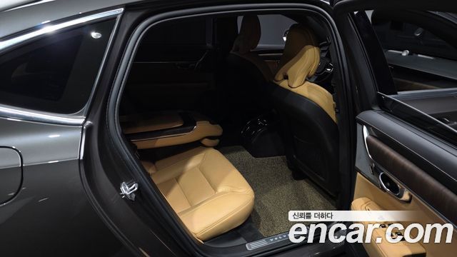 Volvo S90 2021 — photo 18