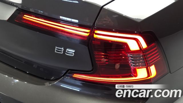 Volvo S90 2021 — photo 9