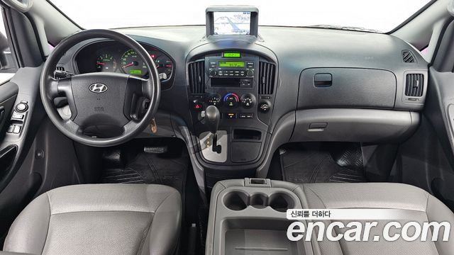 Hyundai Starex 2013 — photo 10
