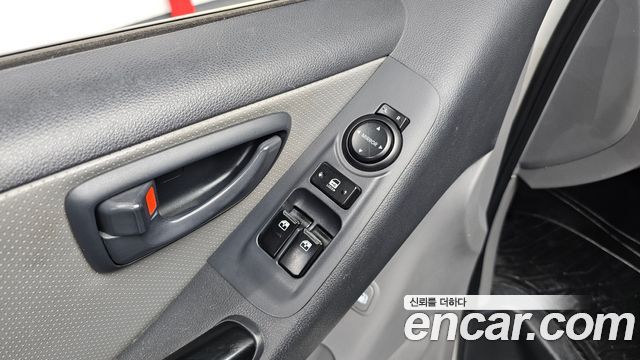 Hyundai Starex 2013 — photo 19
