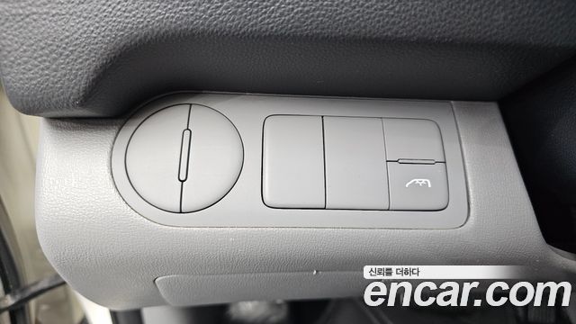 Hyundai Starex 2013 — photo 20