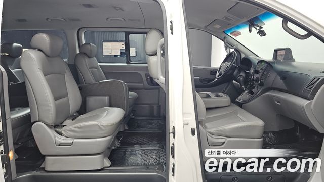 Hyundai Starex 2013 — photo 16