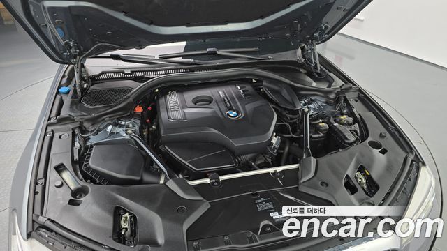 BMW 5-Series 2017 — photo 6