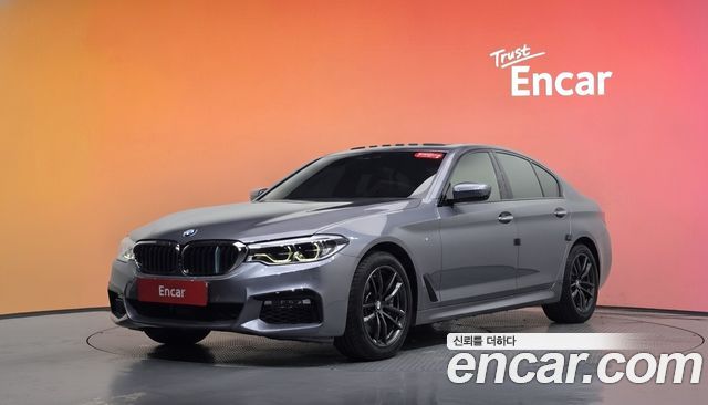 BMW 5-Series 2017 — photo 1